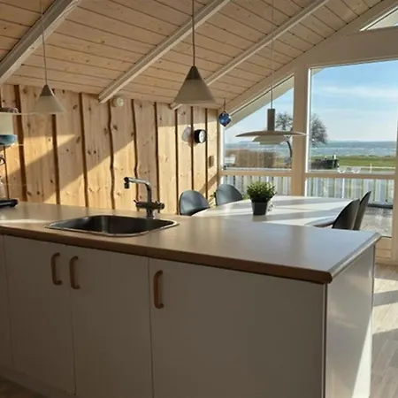 Heda - 75m From The Sea By Interhome * Hejls