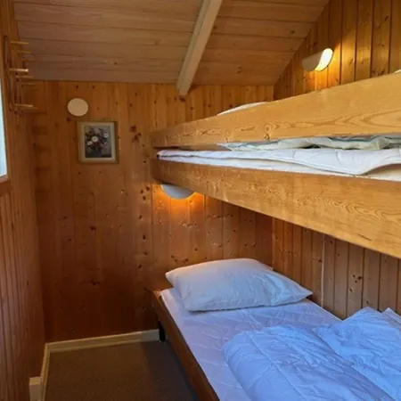 Heda - 75m From The Sea By Interhome Hejls